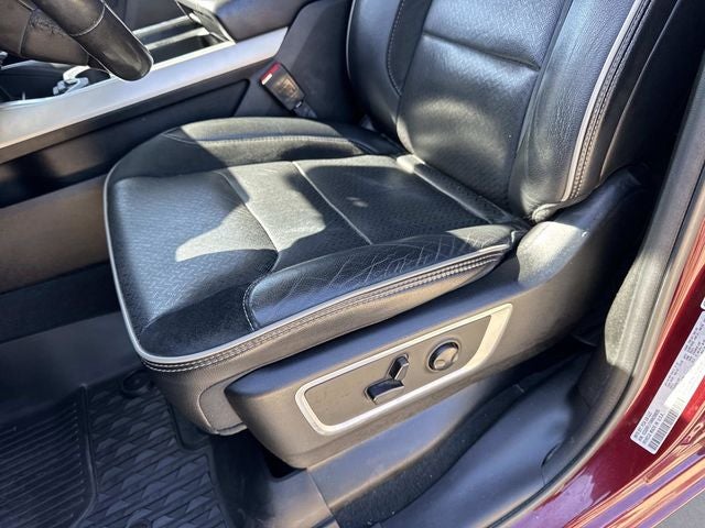 2022 RAM 1500 Laramie Crew Cab 4x4 5'7' Box