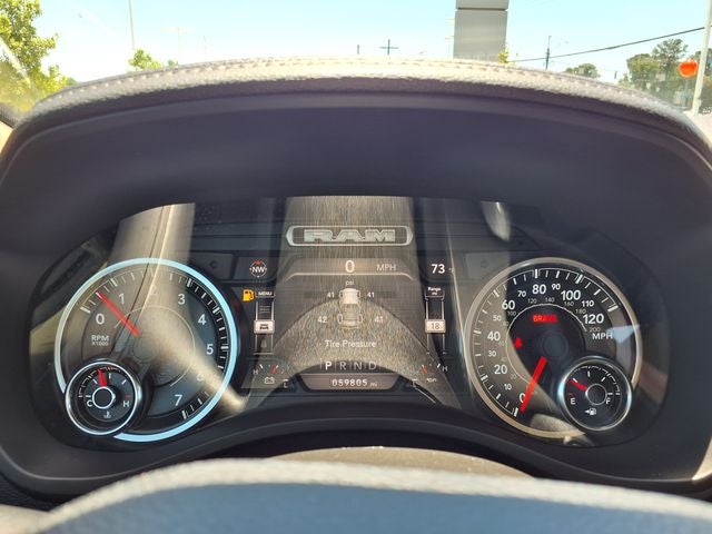 2021 RAM 1500 Laramie Crew Cab 4x4 5'7' Box