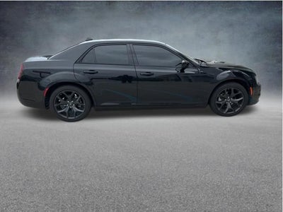 2023 Chrysler 300 Touring