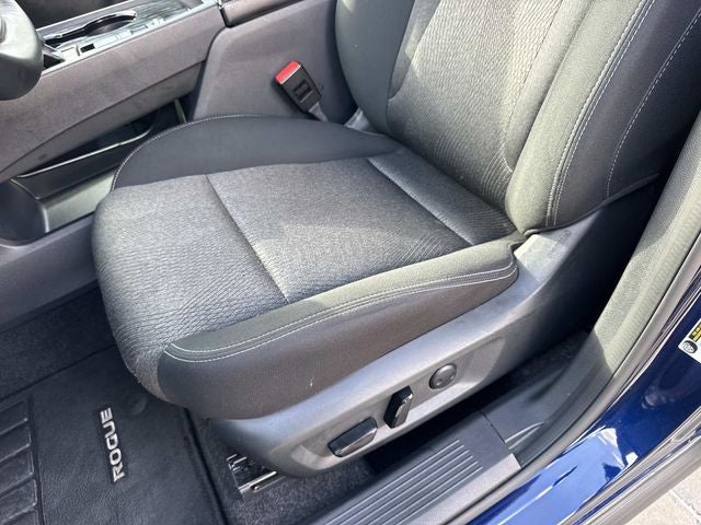 2025 Nissan Rogue SV FWD