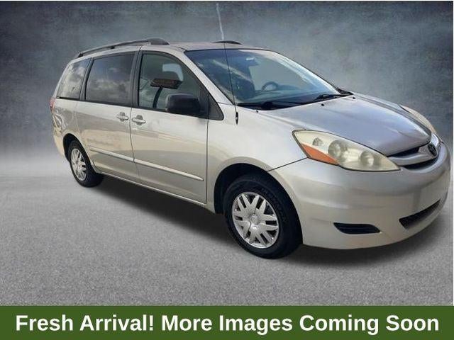 2006 Toyota Sienna Base