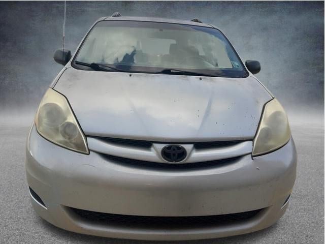 2006 Toyota Sienna Base