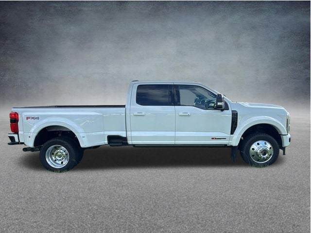 2025 Ford F-450SD Platinum DRW