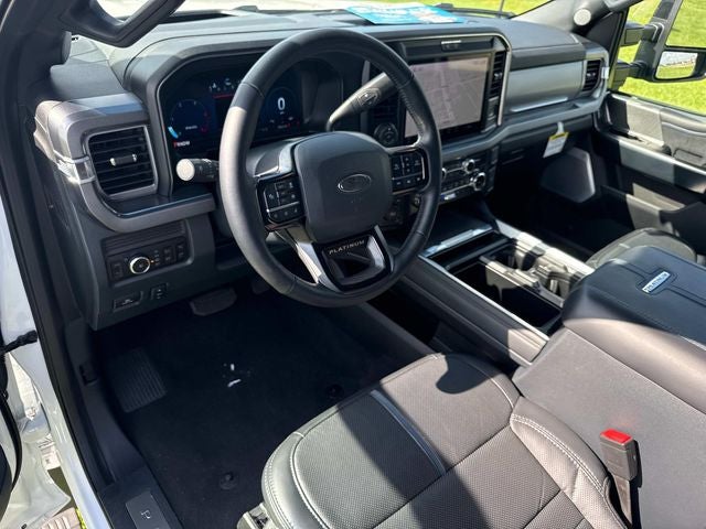 2025 Ford F-450SD Platinum DRW