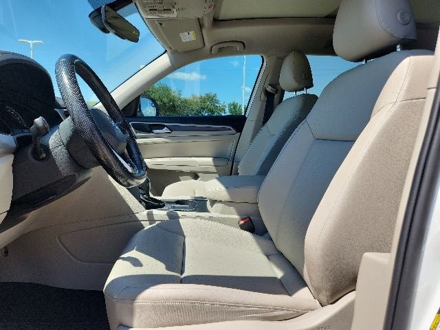 2021 Volkswagen Atlas 3.6L V6 SE w/Technology R-Line