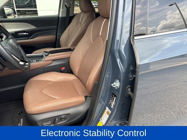 2025 Toyota Grand Highlander Platinum