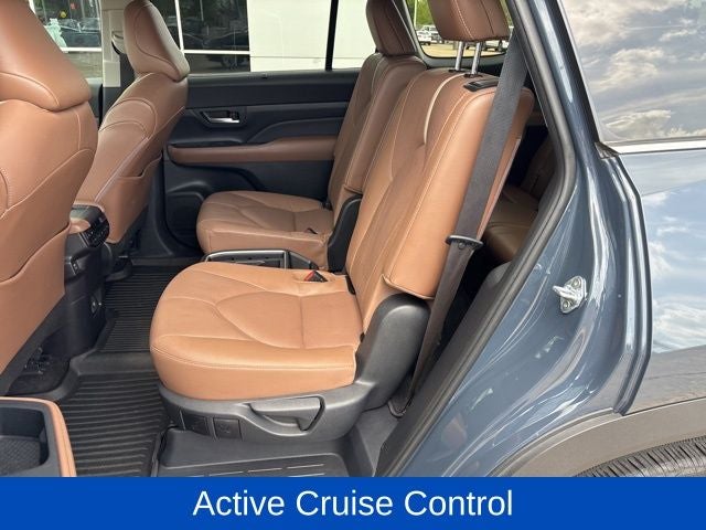 2025 Toyota Grand Highlander Platinum