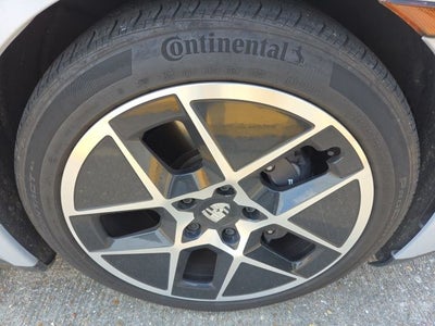 2025 Porsche Taycan Base
