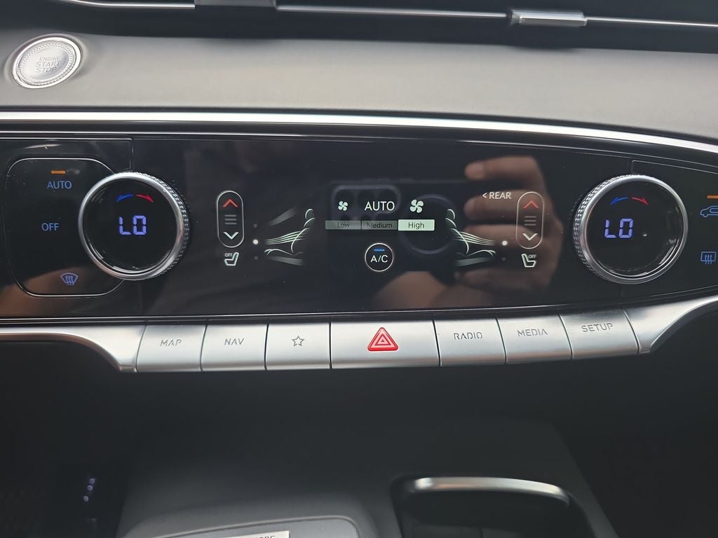 2025 Genesis GV70 2.5T