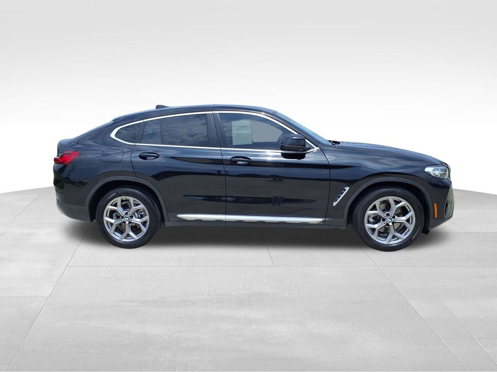 2023 BMW X4 xDrive30i