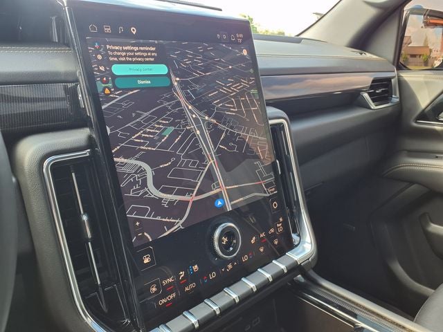 2025 GMC Yukon Elevation