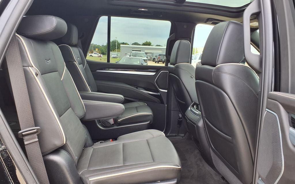 2025 Cadillac Escalade Sport