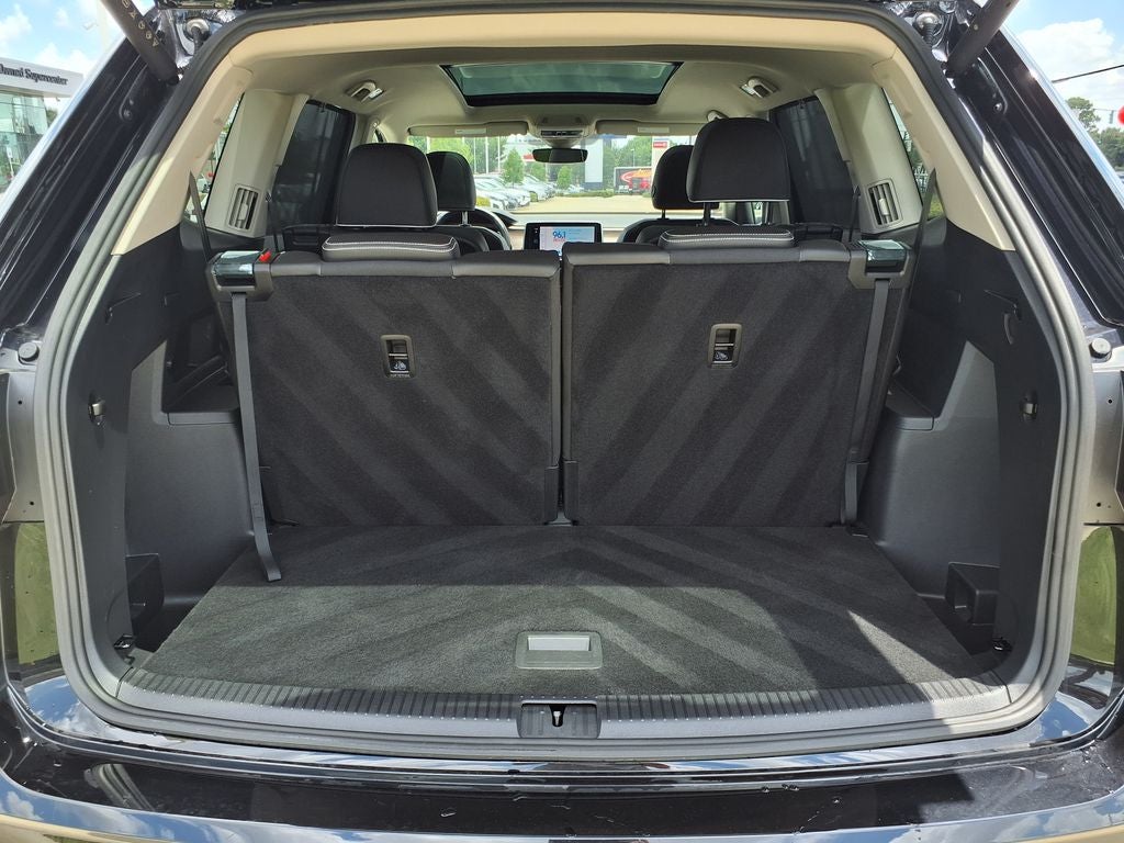 2025 Volkswagen Atlas 2.0T SEL Premium R-Line