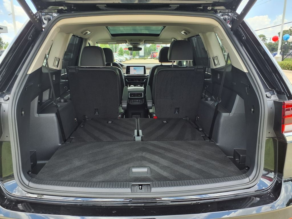 2025 Volkswagen Atlas 2.0T SEL Premium R-Line