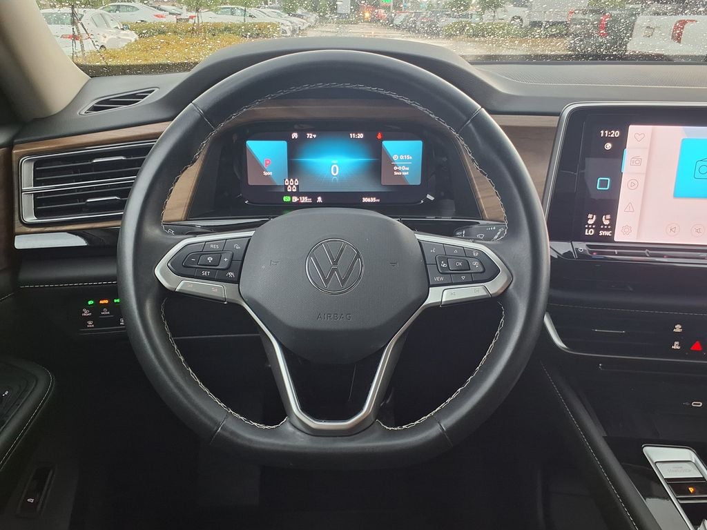 2025 Volkswagen Atlas 2.0T SE w/Technology