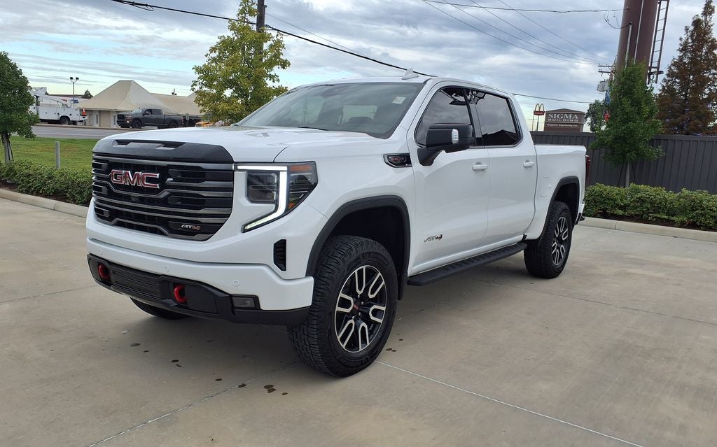 2025 GMC Sierra 1500 AT4