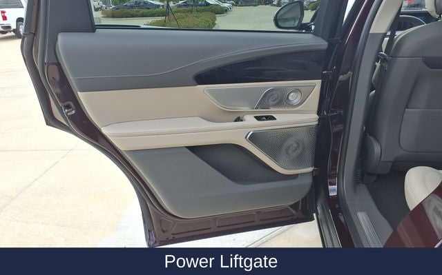 2025 Lincoln Nautilus Reserve