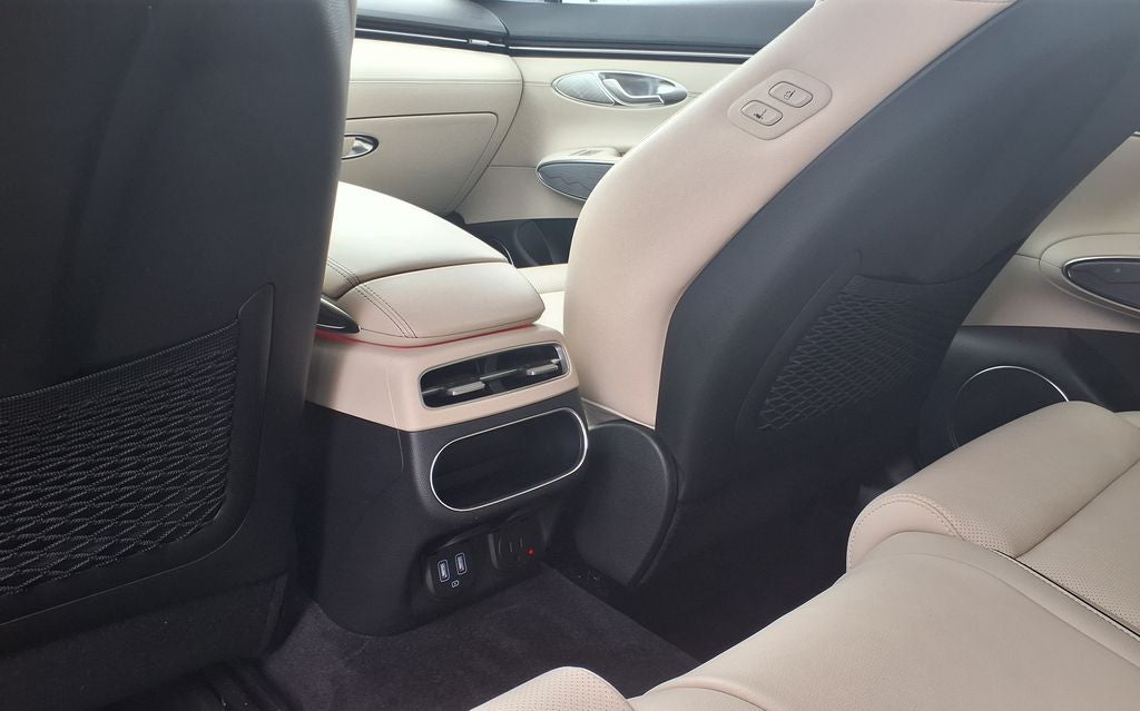 2024 Genesis GV70 2.5T