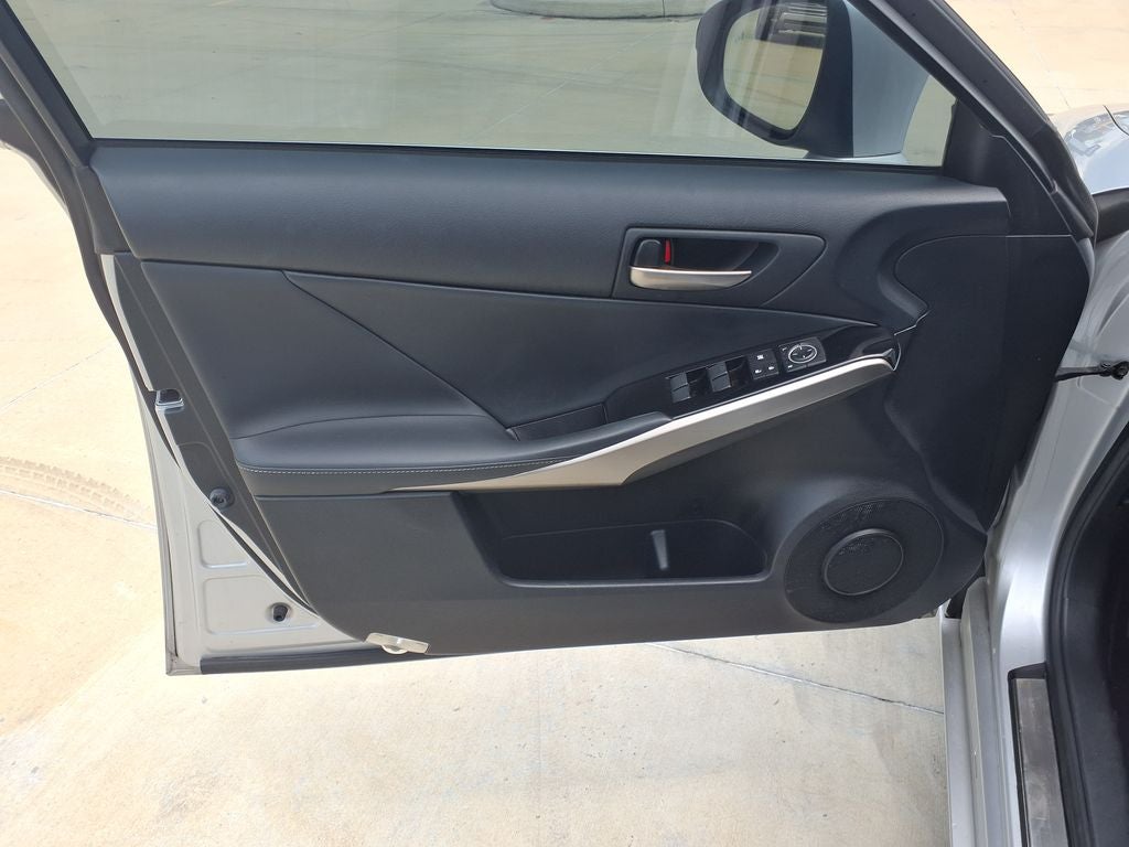 2018 Lexus IS 300