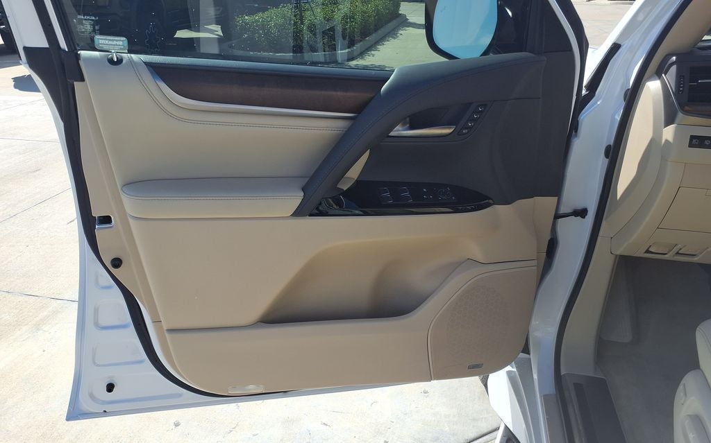 2021 Lexus LX 570