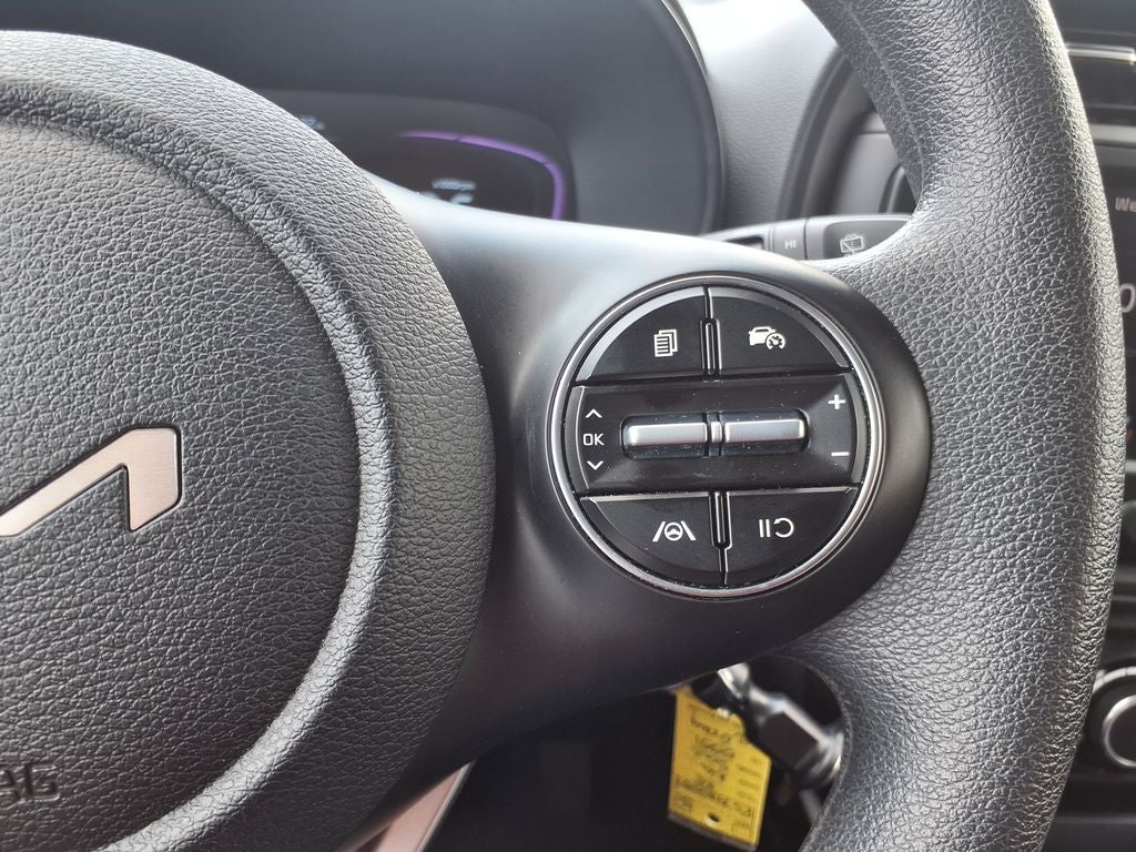 2025 Kia Soul LX - Photo 17