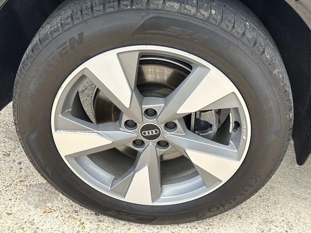 2023 Audi Q5 40 Premium Plus quattro