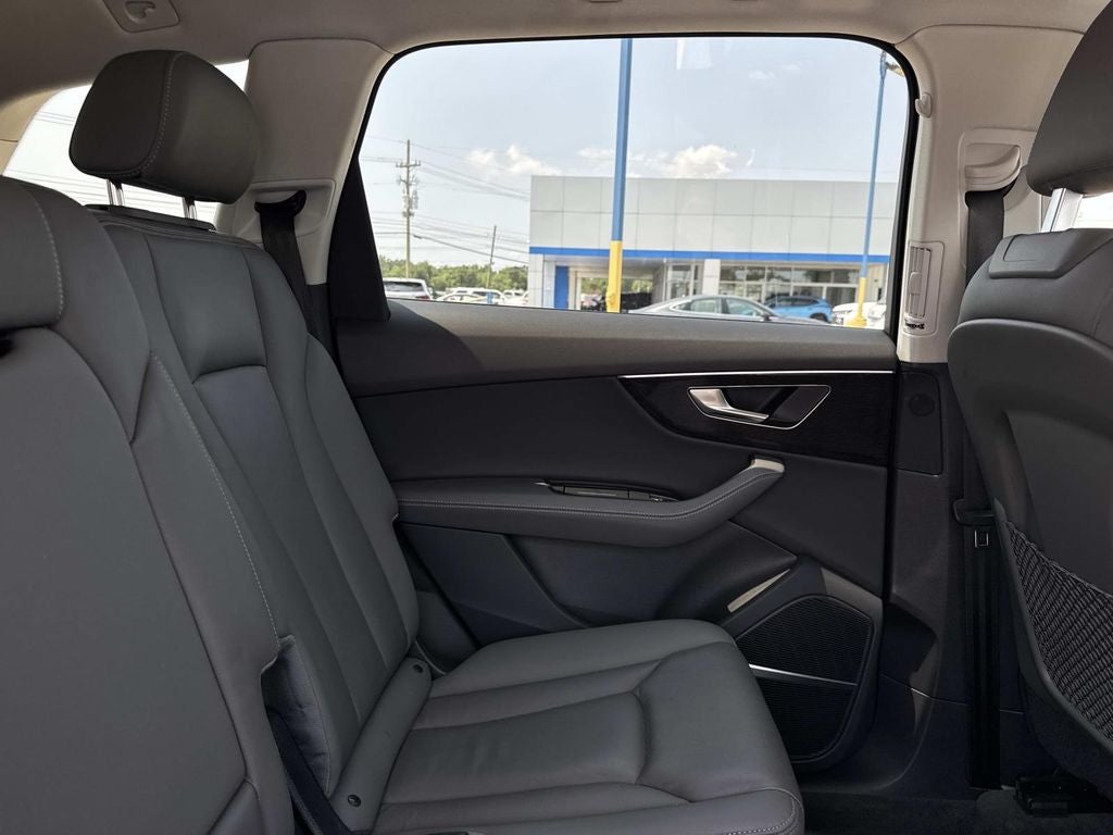 2025 Audi Q7 55 Premium Plus quattro