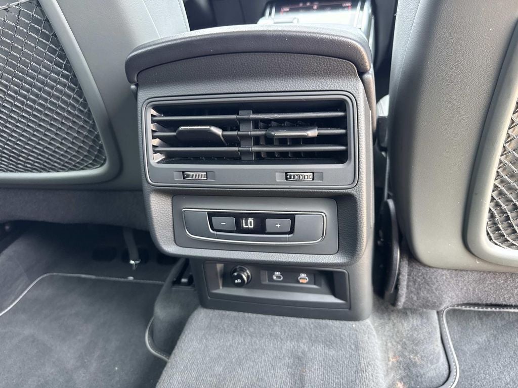 2025 Audi Q7 55 Premium Plus quattro