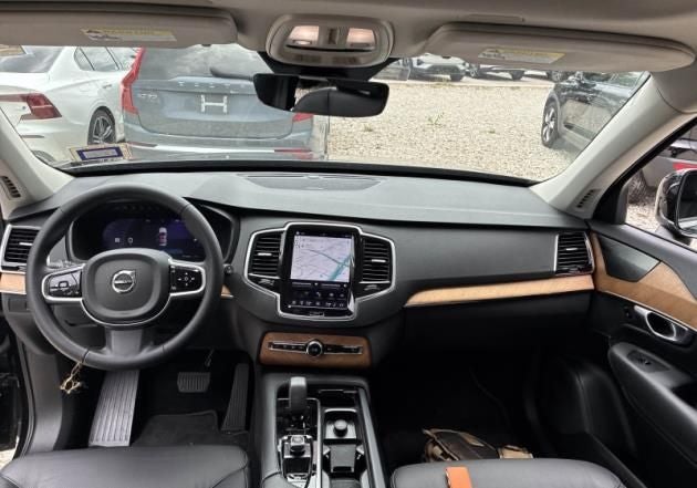 2024 Volvo XC90 B6 Plus Bright Theme 6-Seater