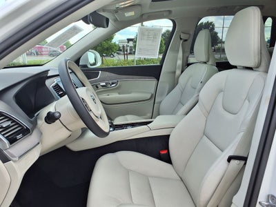 2025 Volvo XC90 B6 Plus 6-Seater