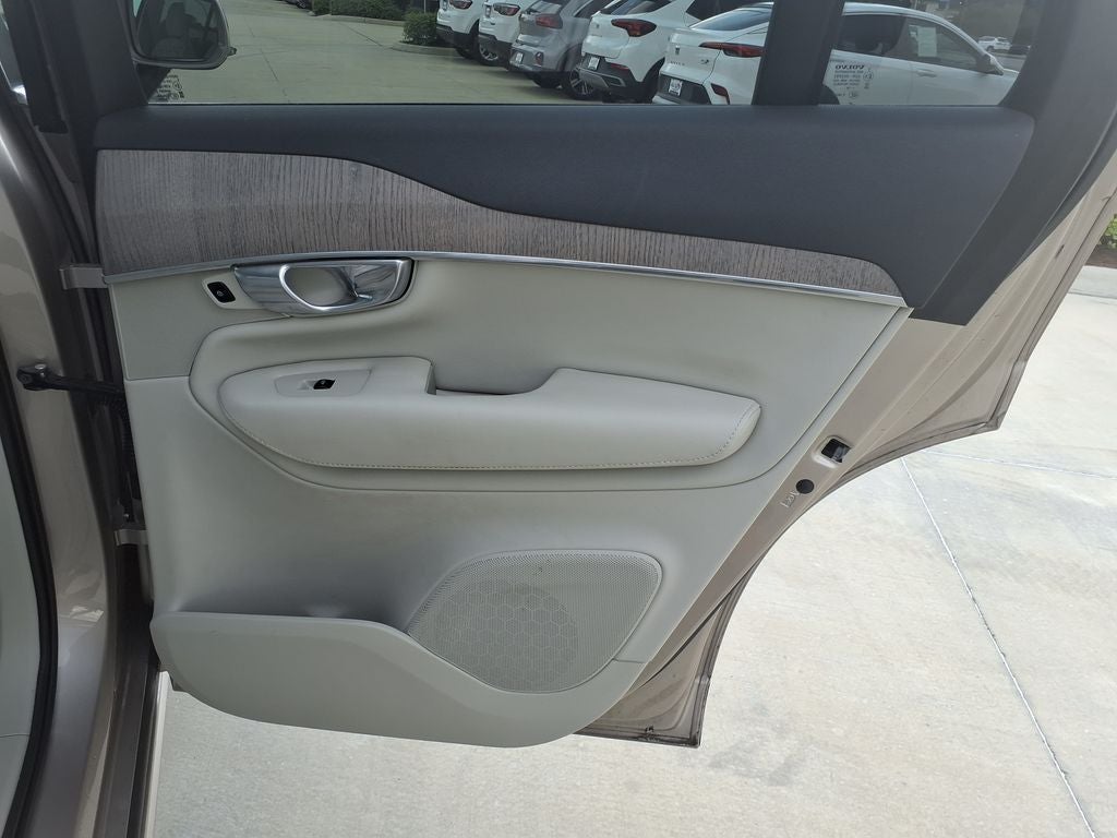 2024 Volvo XC90 B6 Plus Bright Theme