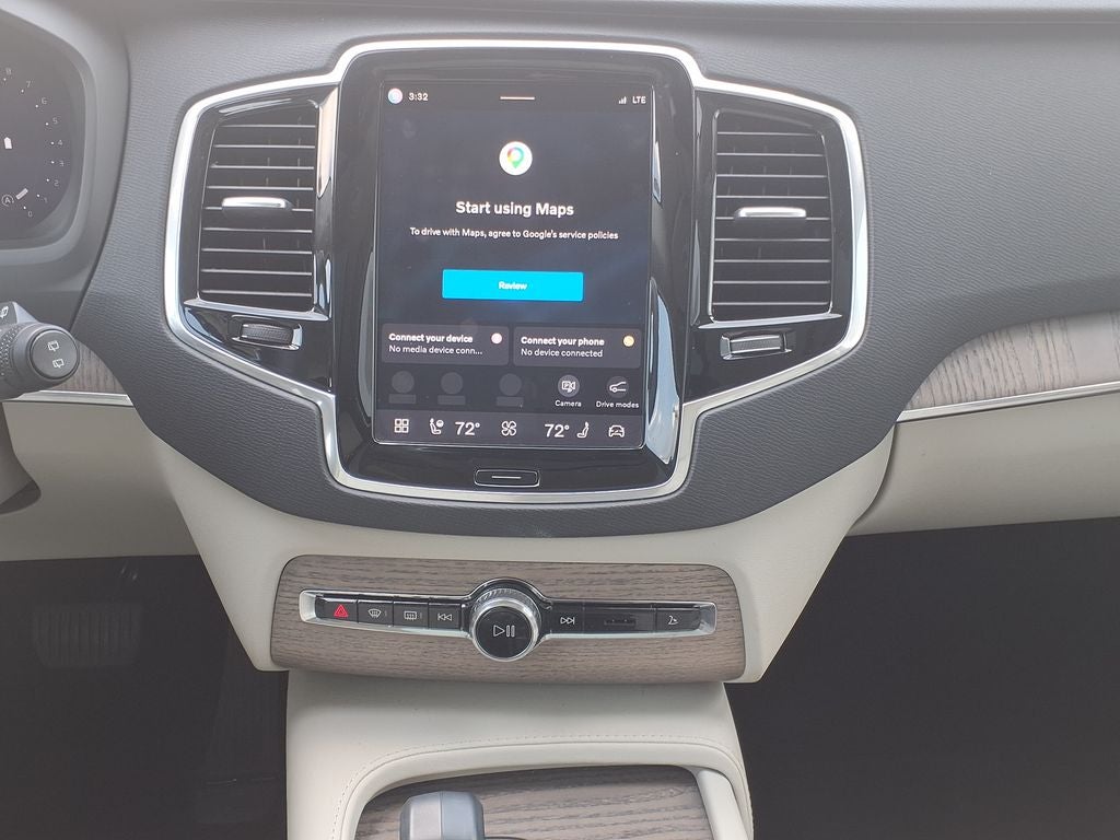 2024 Volvo XC90 B6 Plus Bright Theme