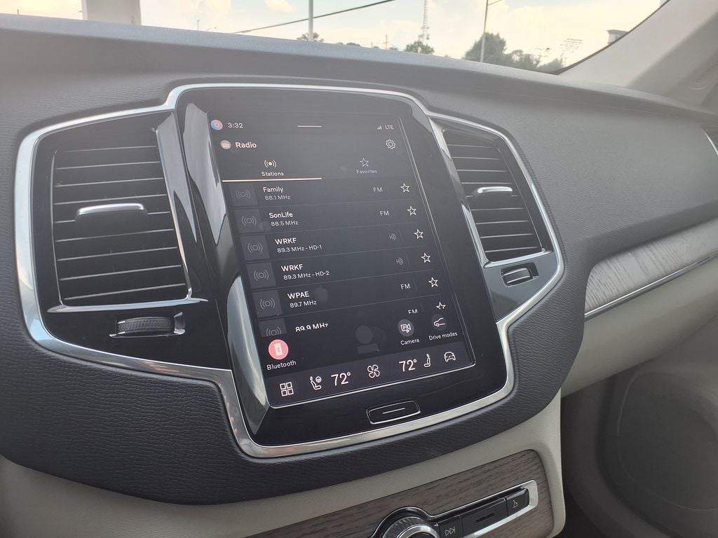 2024 Volvo XC90 B6 Plus Bright Theme