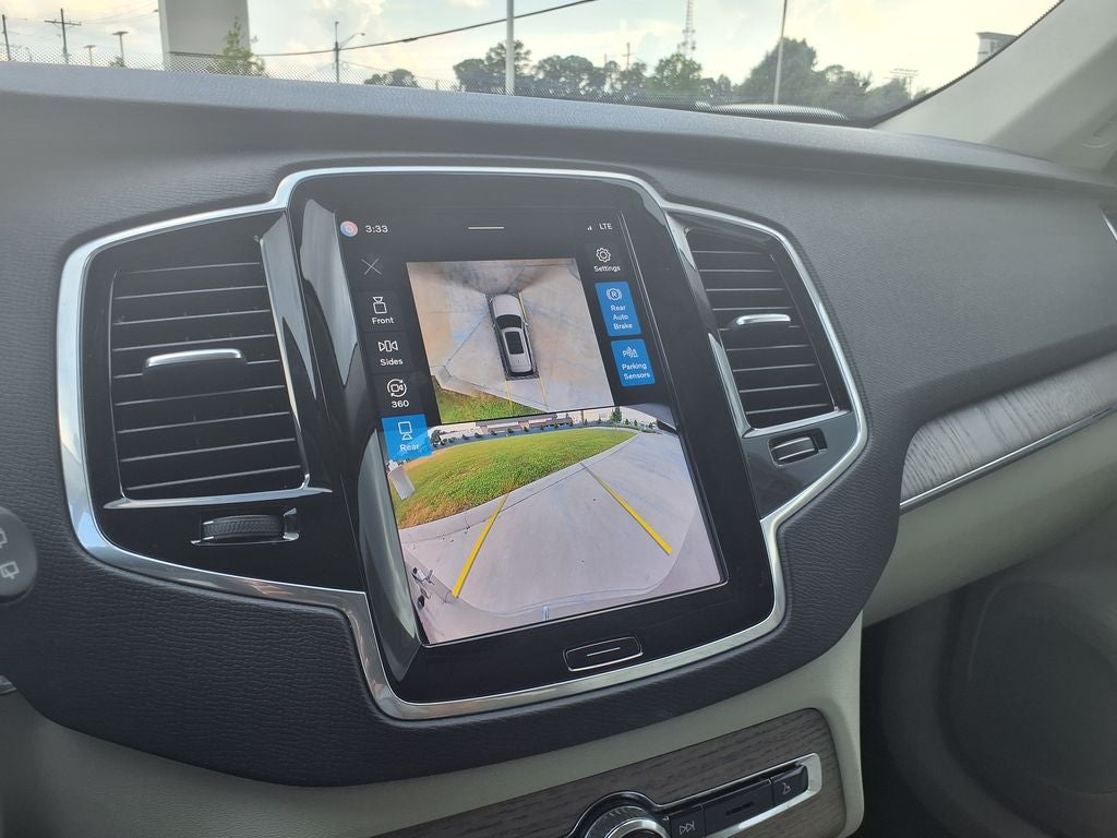 2024 Volvo XC90 B6 Plus Bright Theme