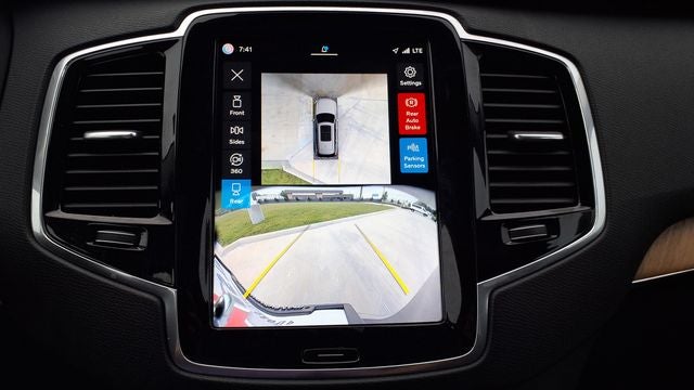 2024 Volvo XC90 B6 Plus Bright Theme