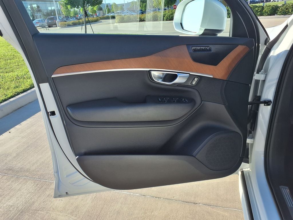 2023 Volvo XC90 B6 Plus 7-Seater