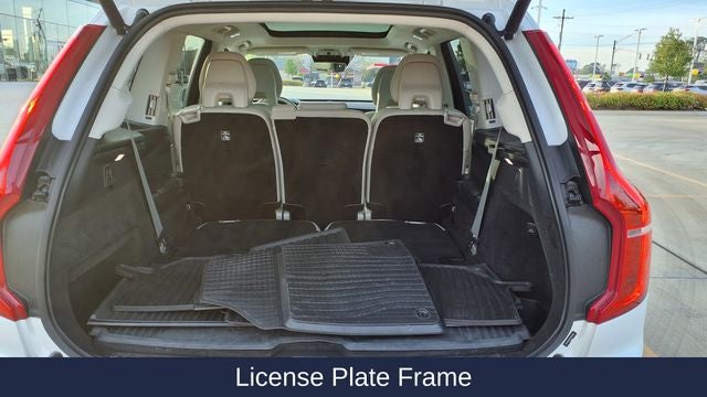 2021 Volvo XC90 T6 Momentum