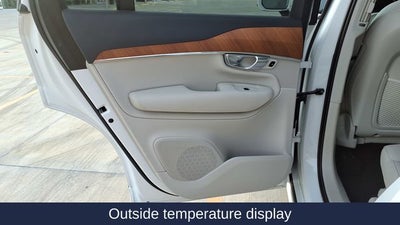 2021 Volvo XC90 T6 Momentum