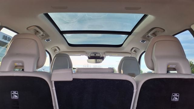 2021 Volvo XC90 T6 Momentum