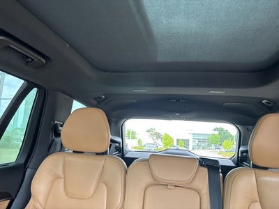 2024 Volvo XC90 Recharge Plug-In Hybrid Ultimate