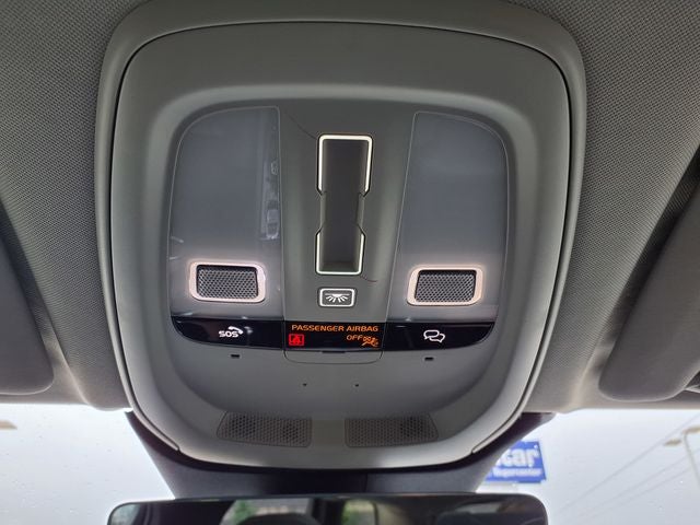 2023 Volvo XC60 B5 Ultimate Bright Theme