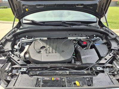 2023 Volvo XC60 B5 Plus Bright Theme
