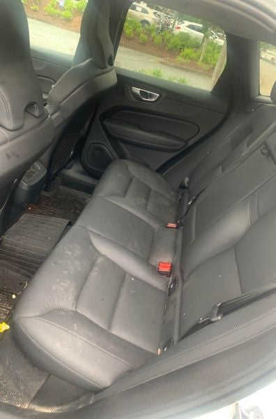 2023 Volvo XC60 B5 Plus Dark Theme