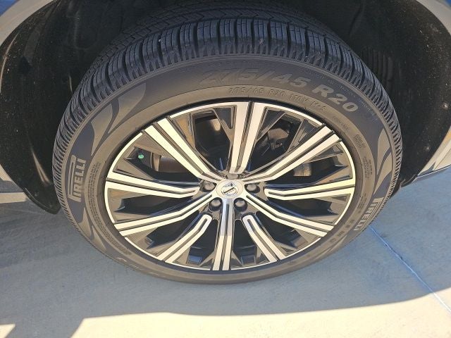 2024 Volvo XC90 B5 Core