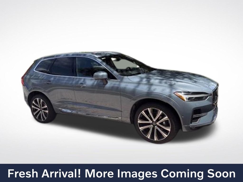 2023 Volvo XC60 B5 Ultimate Bright Theme