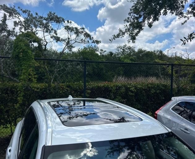 2023 Volvo XC60 B5 Ultimate Bright Theme
