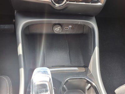 2023 Volvo XC40 Ultimate