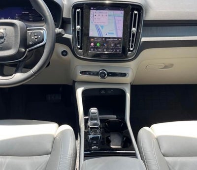 2023 Volvo XC40 B5 Plus Bright Theme