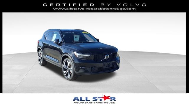 2024 Volvo XC40 B5 Plus Dark Theme