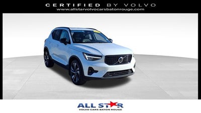 2023 Volvo XC40 B5 Plus Dark Theme